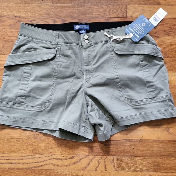 Democracy "Ab"solution High Rise Plus Colored 5 1/2" Cargo Shorts 22W Oak Green - Picture 1 of 11